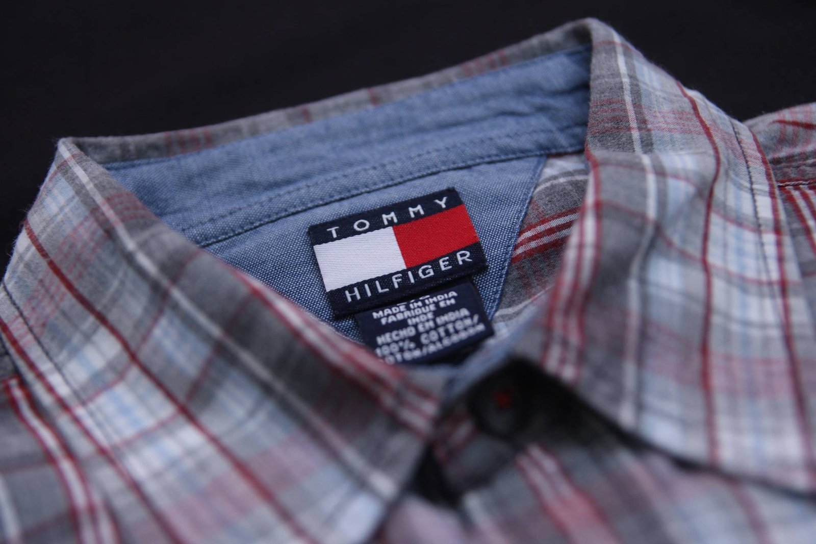 Premium apparel fabric and trims sourcing